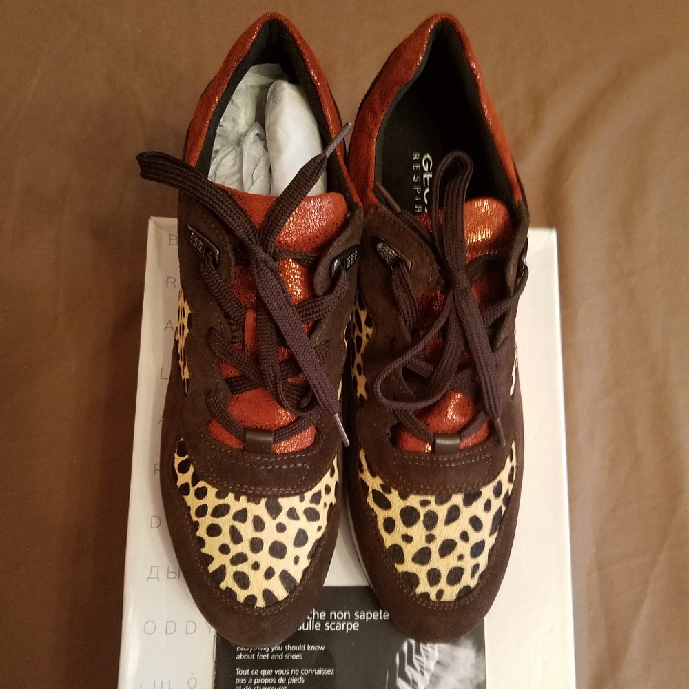 Geox A Shahira Leopard Suede Sneakers size 9.5 - Picture 3 of 8